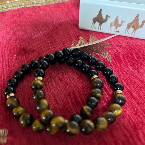 NWT Tiger's Eye and Black Bead 2 Stretch Bracelets #JW7 - Picture 1 of 8